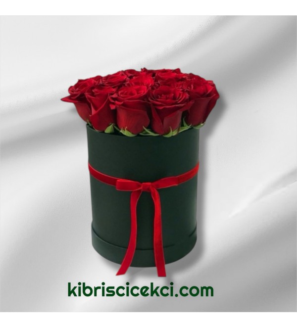 Kutuda 11 Kırmızı Gül